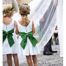 Ce dos danseuse dévoile de jolies peaux dorées: ce magnifique cortège a été réalisé par @mysmillefeuilledesoie