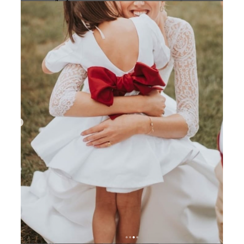 @aux_fils_du_temps nous régale avec ses cortèges ! Un cortège imaginé par @lesfeescoton et photographié par @ange_prvst