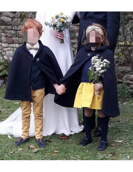 Cape de demoiselle d'honneur avec son col claudine compatible, fermeture brandebourgs, par @clotilde.cte