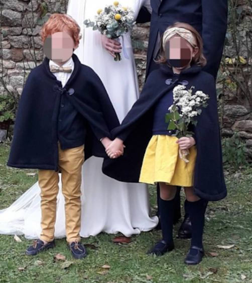 Cape de demoiselle d'honneur avec son col claudine compatible, fermeture brandebourgs, par @clotilde.cte