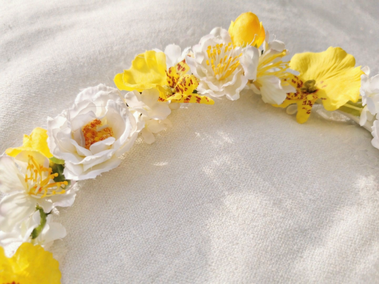 Couronne Abeille: jaune et blanche 2